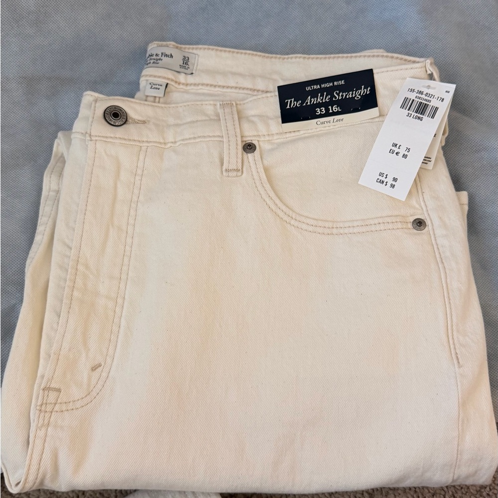 Abercrombie White Cream Ankle Straight Jeans